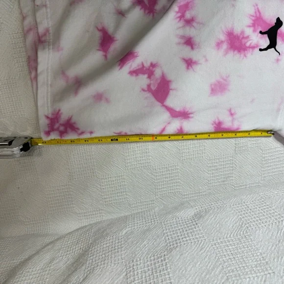 Victoria's Secret Pink Shirt Tie Dye Crew Off Shoulder Shirt Blouse Size Small - Picture 9 of 9